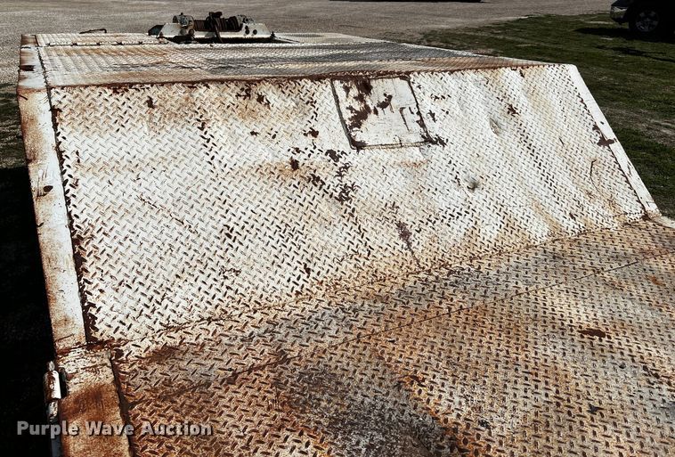 image for item DQ1979 1974 Muv-All 45 34A  drop deck equipment trailer