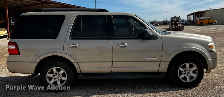 image for item DQ1980 2008 Ford Expedition XLT  SUV