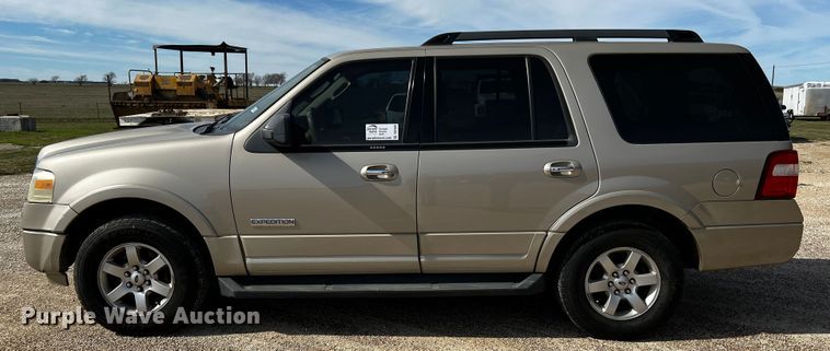 image for item DQ1980 2008 Ford Expedition XLT  SUV