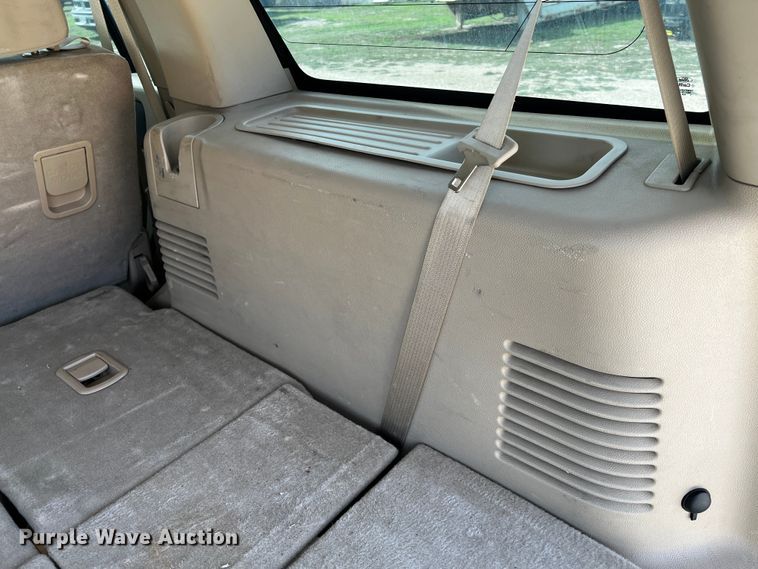 image for item DQ1980 2008 Ford Expedition XLT  SUV