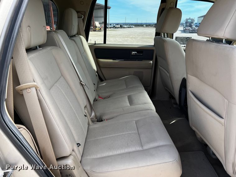 image for item DQ1980 2008 Ford Expedition XLT  SUV