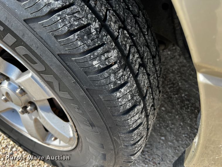 image for item DQ1980 2008 Ford Expedition XLT  SUV