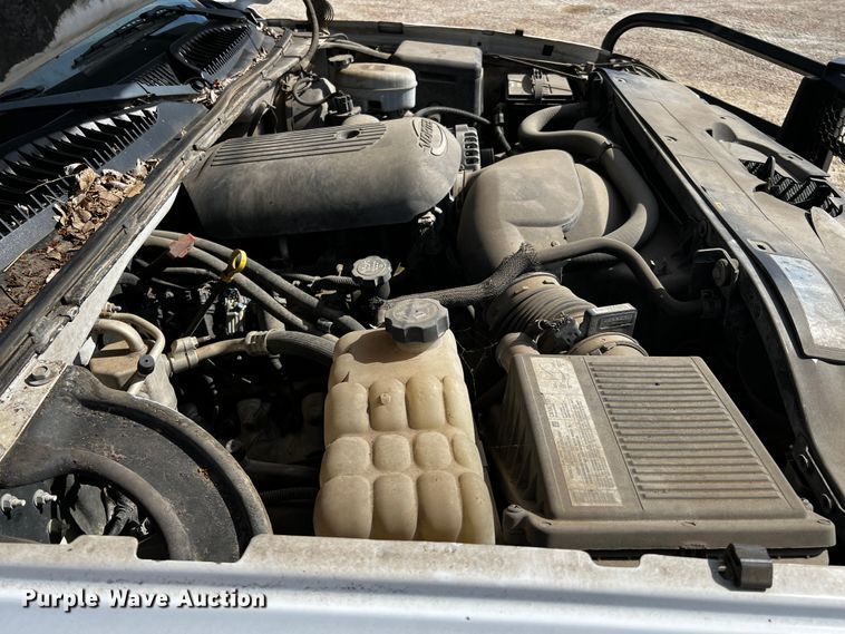 image for item DQ1981 2004 Chevrolet Silverado 1500  Ext. Cab pickup truck