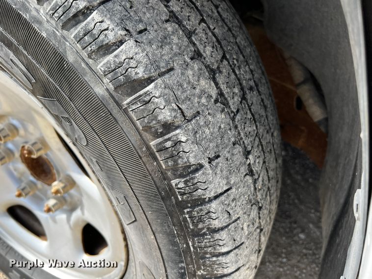 image for item DQ1981 2004 Chevrolet Silverado 1500  Ext. Cab pickup truck