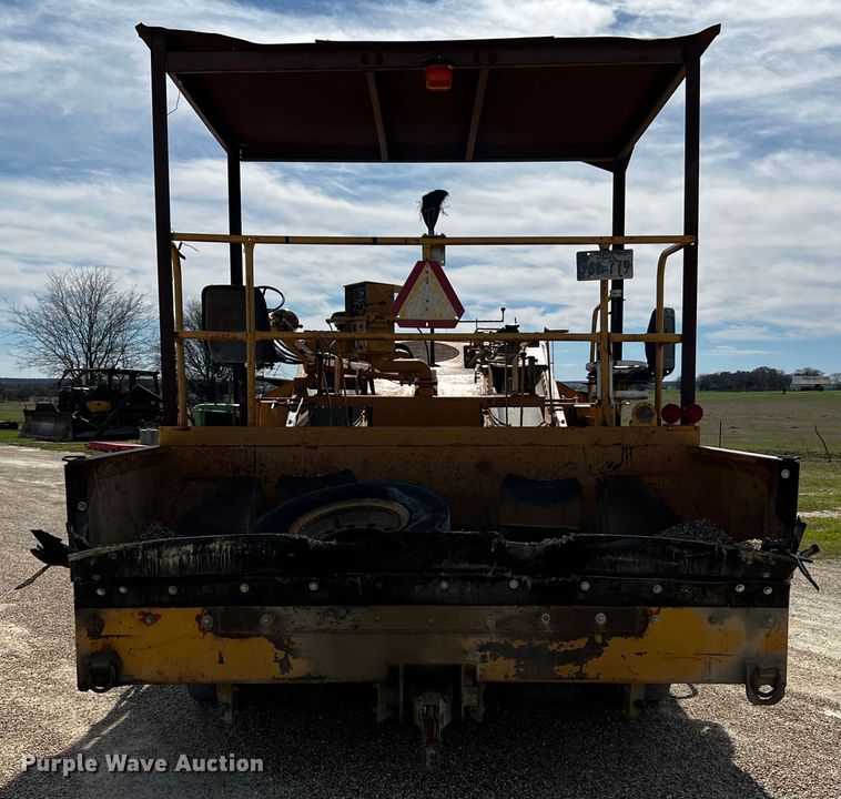 image for item DQ1982 Etnyre  chip spreader