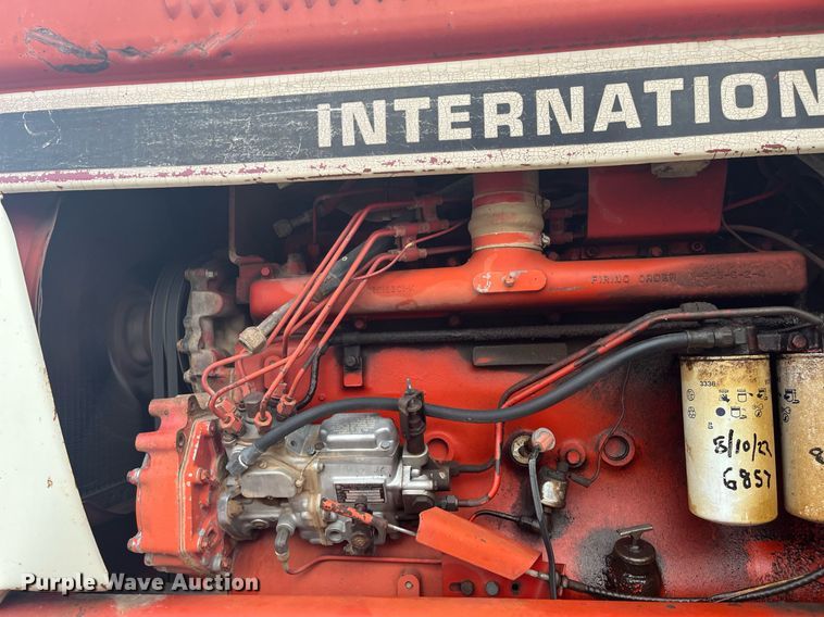 image for item DQ4113 1980 International Harvester 1086  tractor