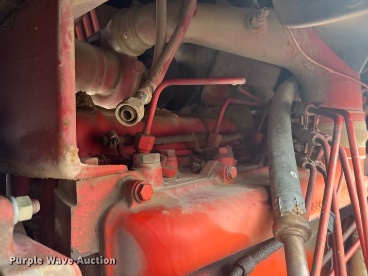 image for item DQ4113 1980 International Harvester 1086  tractor