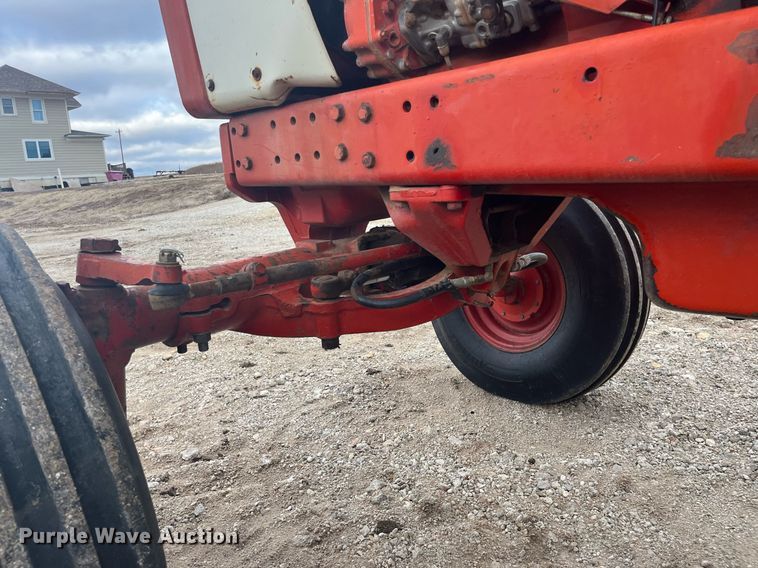 image for item DQ4113 1980 International Harvester 1086  tractor