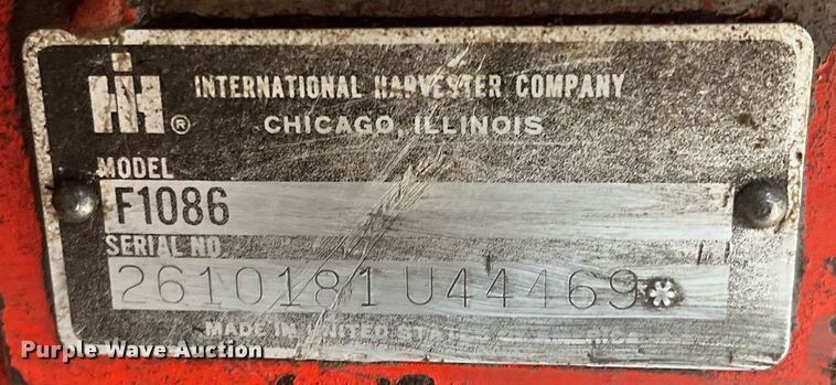 image for item DQ4113 1980 International Harvester 1086  tractor