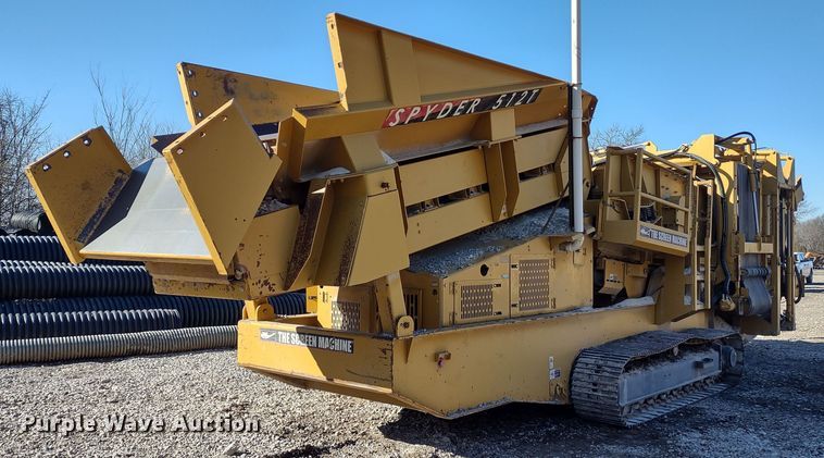 image for item DR8208 The Screen Machine Spyder 512T  screening plant