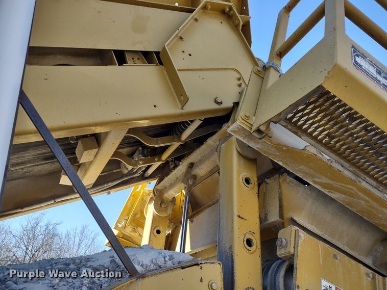 image for item DR8208 The Screen Machine Spyder 512T  screening plant