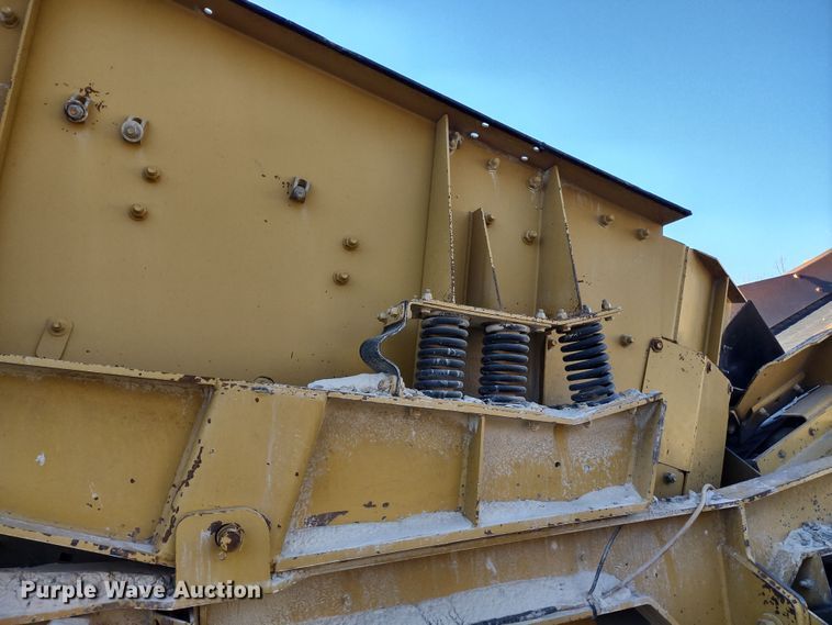 image for item DR8208 The Screen Machine Spyder 512T  screening plant