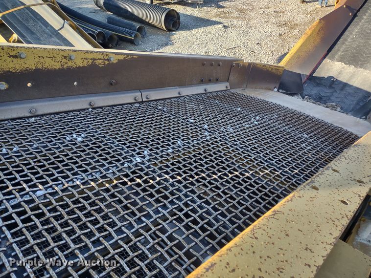 image for item DR8208 The Screen Machine Spyder 512T  screening plant