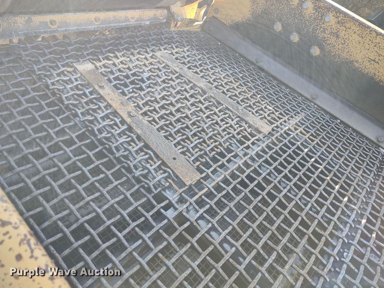 image for item DR8208 The Screen Machine Spyder 512T  screening plant