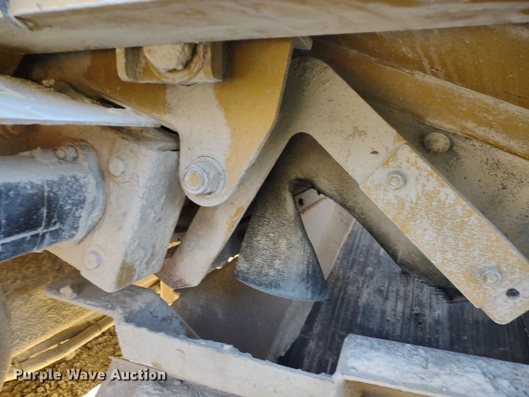 image for item DR8208 The Screen Machine Spyder 512T  screening plant