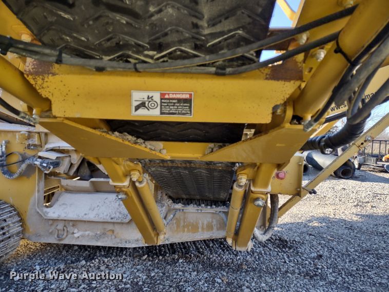 image for item DR8208 The Screen Machine Spyder 512T  screening plant