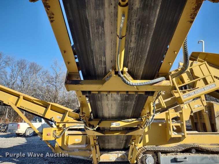 image for item DR8208 The Screen Machine Spyder 512T  screening plant