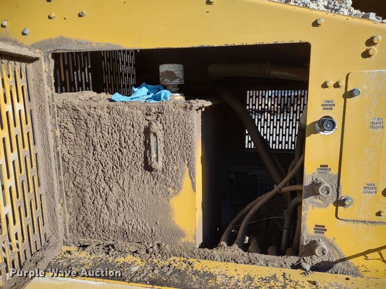 image for item DR8208 The Screen Machine Spyder 512T  screening plant