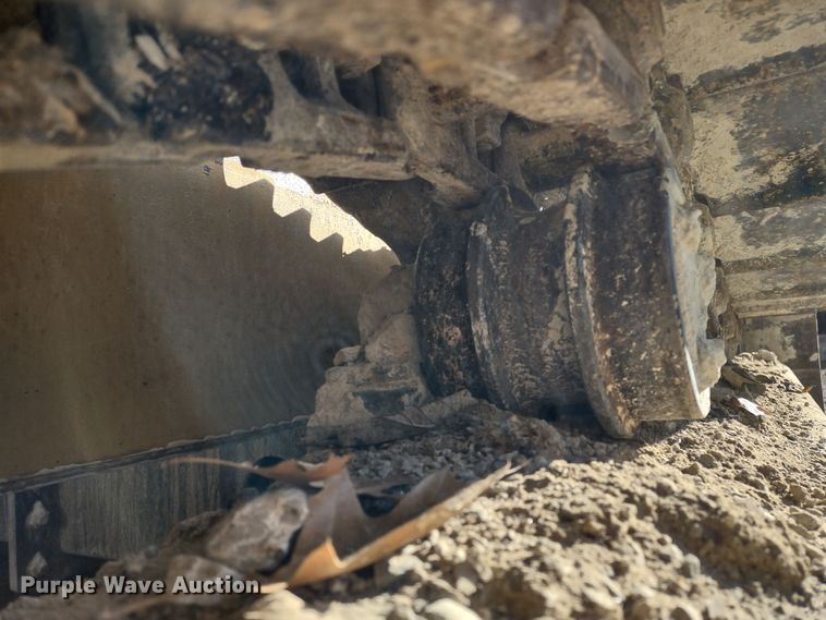 image for item DR8208 The Screen Machine Spyder 512T  screening plant