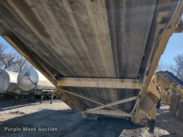 image for item DR8209 Screen Machine 4043T Impact  crusher