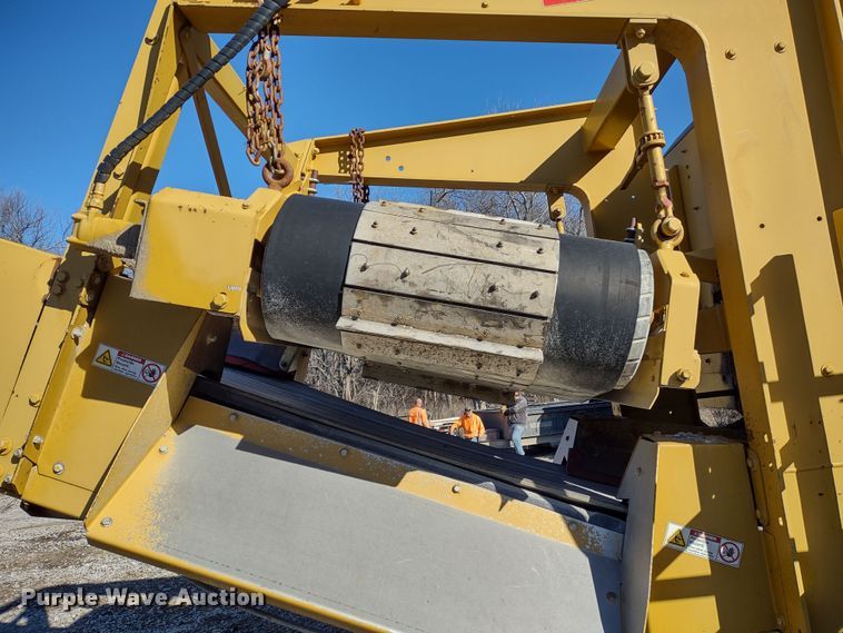 image for item DR8209 Screen Machine 4043T Impact  crusher