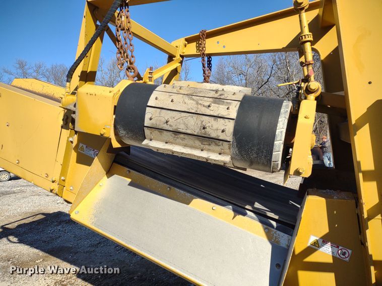 image for item DR8209 Screen Machine 4043T Impact  crusher