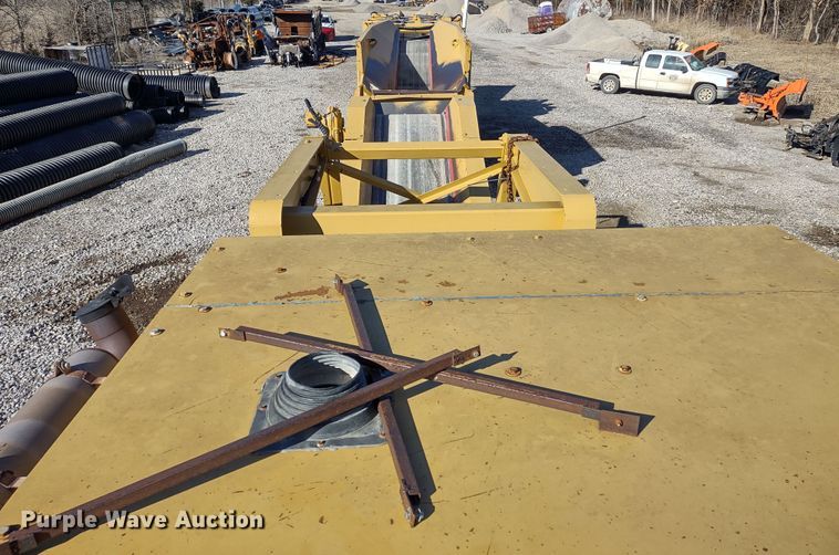 image for item DR8209 Screen Machine 4043T Impact  crusher