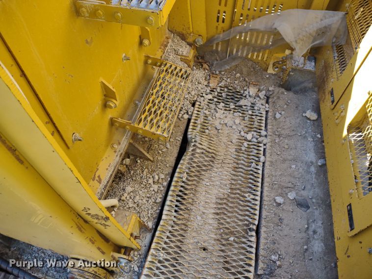 image for item DR8209 Screen Machine 4043T Impact  crusher