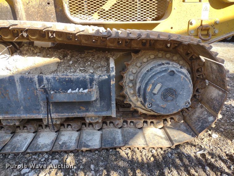 image for item DR8209 Screen Machine 4043T Impact  crusher