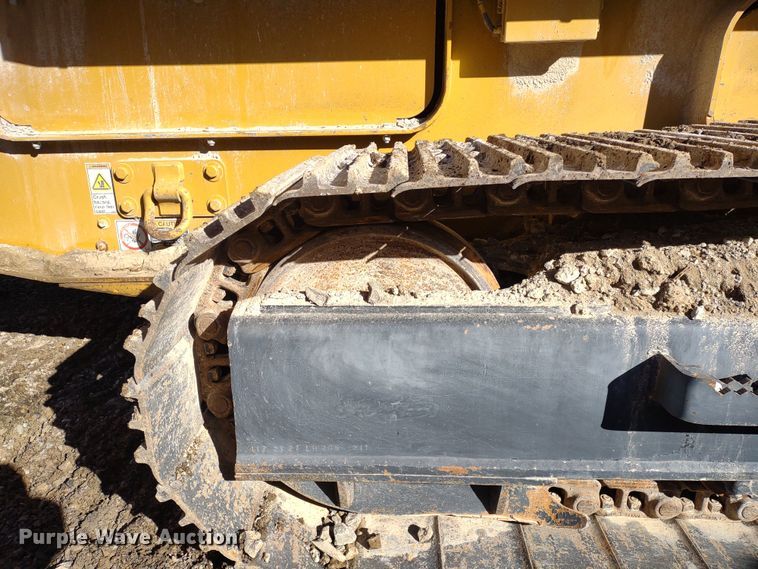 image for item DR8209 Screen Machine 4043T Impact  crusher