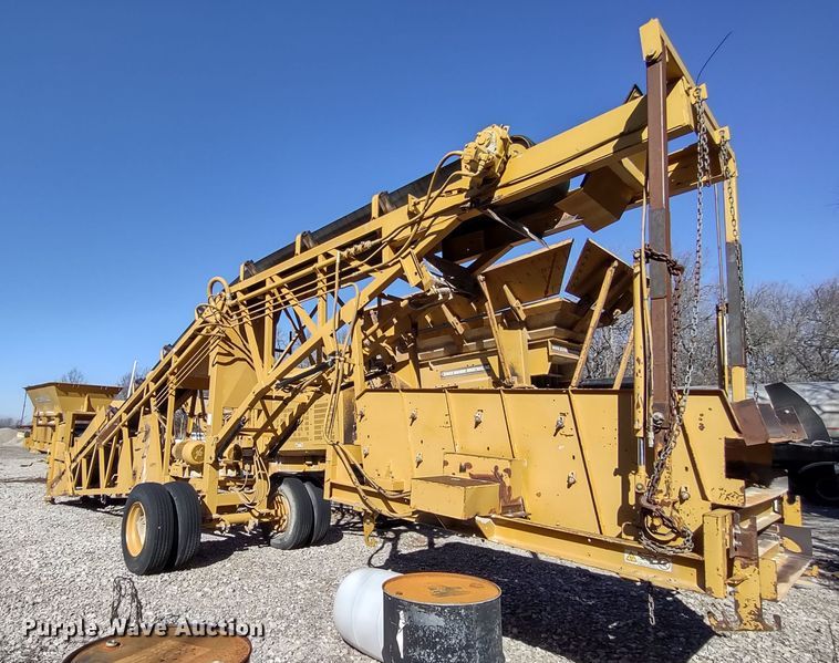 image for item DR8210 The Screen Machine  screening plant