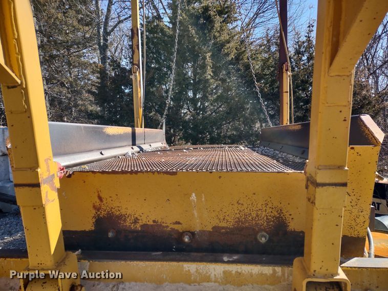 image for item DR8210 The Screen Machine  screening plant