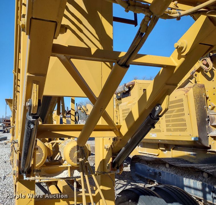 image for item DR8210 The Screen Machine  screening plant