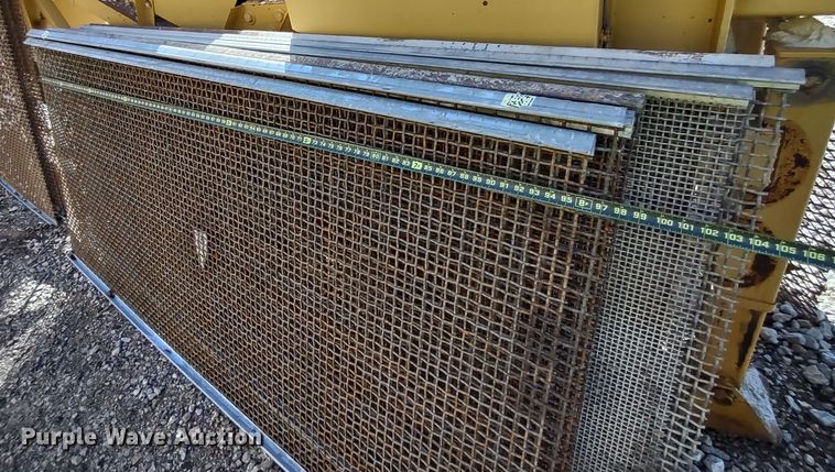 image for item DR8210 The Screen Machine  screening plant