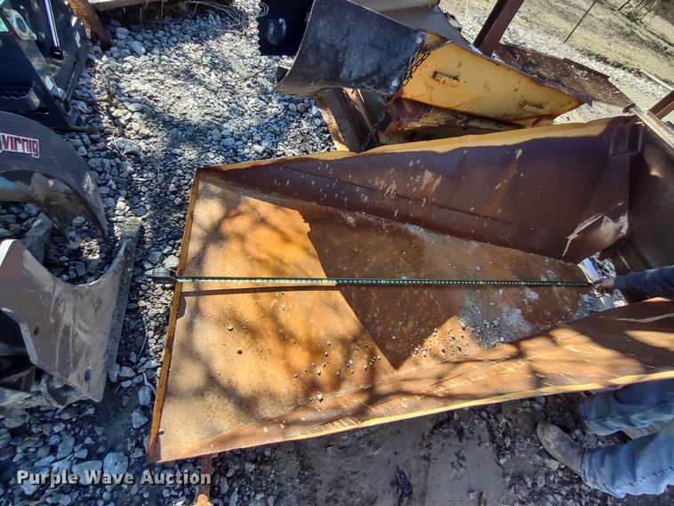 image for item DR8210 The Screen Machine  screening plant