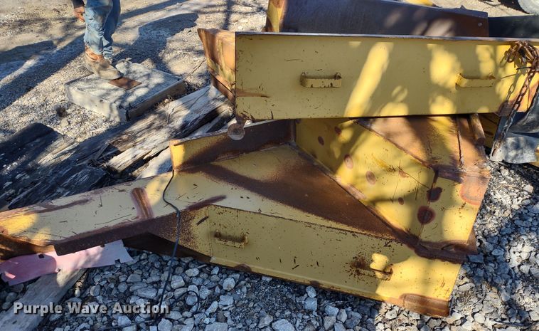 image for item DR8210 The Screen Machine  screening plant