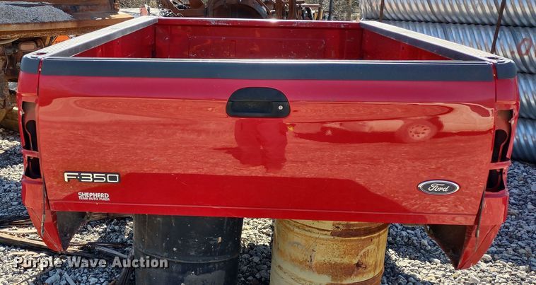 image for item DR8211 Ford F350  pickup truck bed