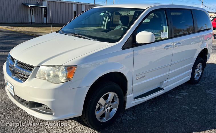 image for item DS2744 2011 Dodge Grand Caravan  handicap accessible van