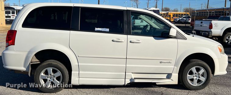image for item DS2744 2011 Dodge Grand Caravan  handicap accessible van