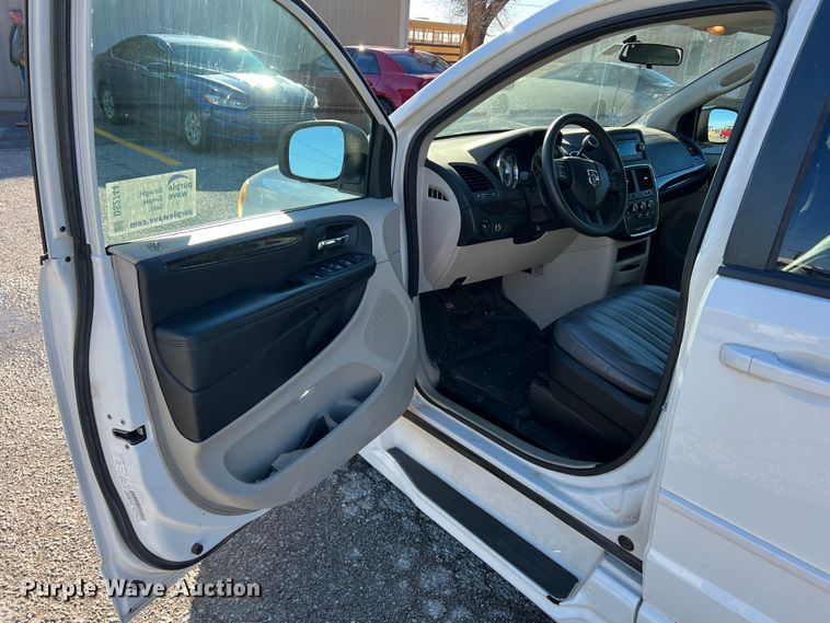 image for item DS2744 2011 Dodge Grand Caravan  handicap accessible van