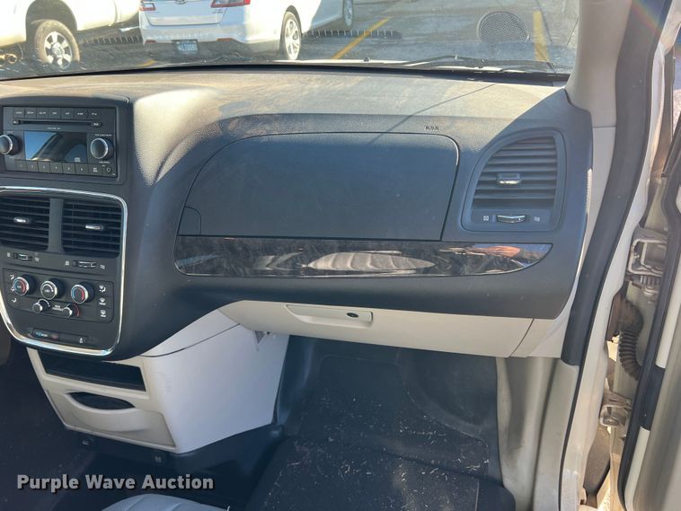 image for item DS2744 2011 Dodge Grand Caravan  handicap accessible van