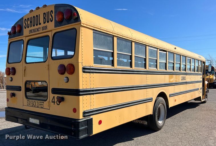 image for item DS2745 1993 International 3800  school bus