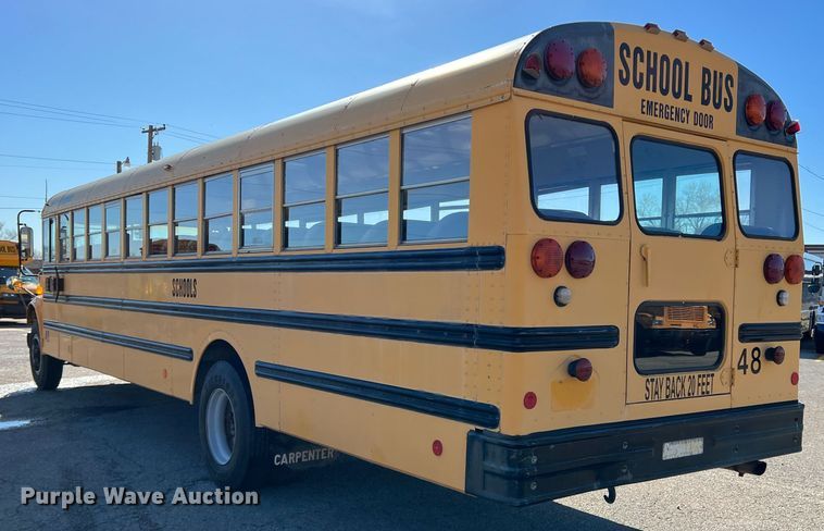 image for item DS2745 1993 International 3800  school bus