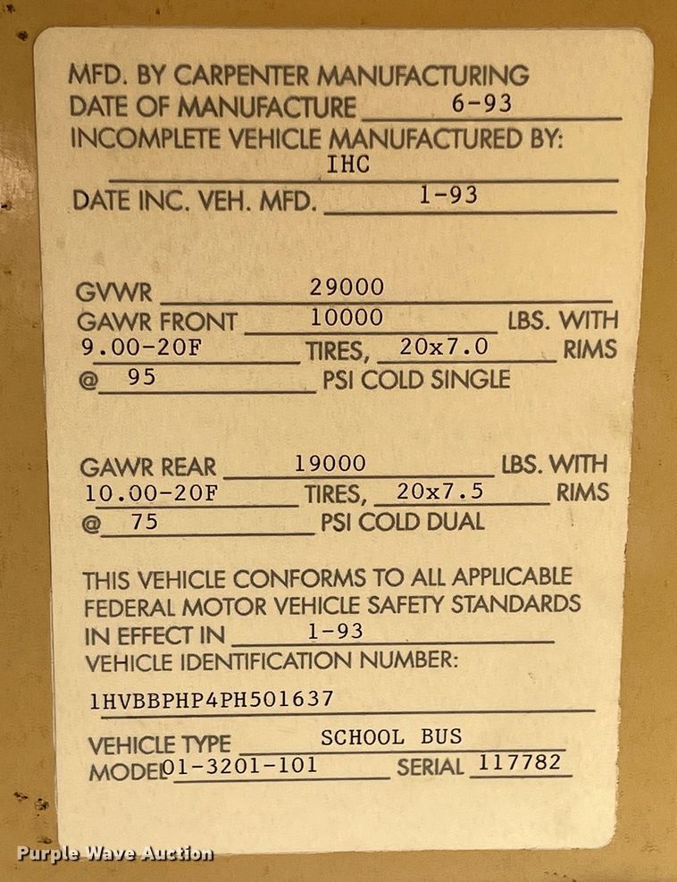image for item DS2745 1993 International 3800  school bus