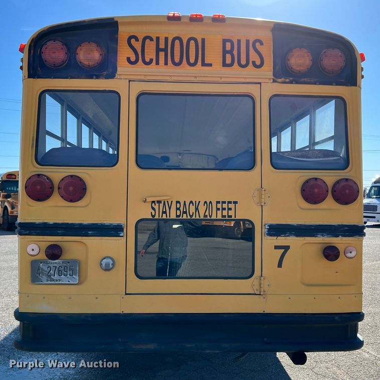 image for item DS2746 1992 International 3800  school bus