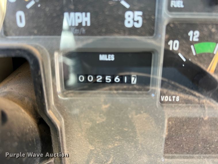 image for item DS2746 1992 International 3800  school bus