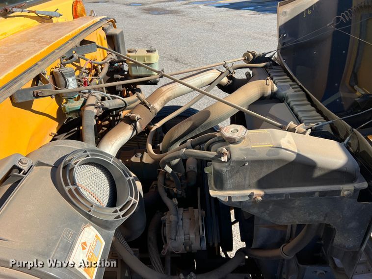 image for item DS2746 1992 International 3800  school bus