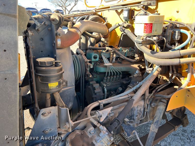 image for item DS2746 1992 International 3800  school bus