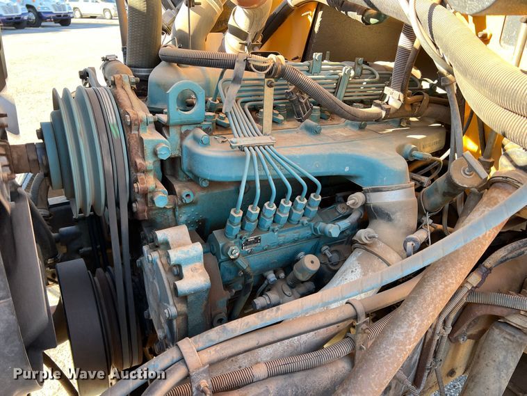 image for item DS2747 1992 International 3800  school bus