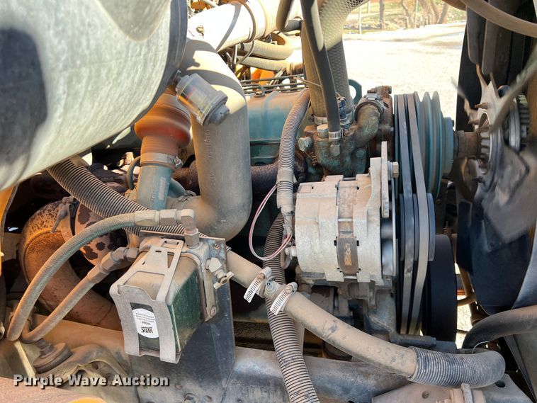 image for item DS2747 1992 International 3800  school bus